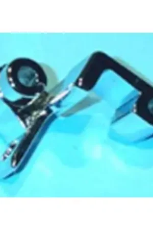 Bisagra izquierda puerta cristal horno Indesit Precio Reducido