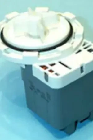 Última Versión BOMBA DESAGÜE UNIVERSAL BAYONETA CONEXION ESTÁNDAR. FER63AB9220