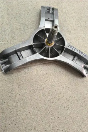 Envío Gratis EJE CESTO LAVADORA AEG, CRUCETA, ALTO 101MM, CASQUILLO 35MM, EJE 25/30MM, POLEA14/24MM, BRAZO225MM, TORNILLO POLEA M10, TORNILLOS BRAZO M8, 132149016