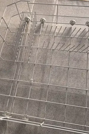 CESTA INFERIOR LAVAVAJILLAS AEG, ELECTROLUX, ZANUSSI, ANCHO 520MM, FONDO 510MM, ALTO 110MM, RUEDA DIAMETRO 30MM, 1118584208 Barato