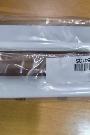 Novedad TIRADOR PUERTA FRIGORIFICO ZANUSSI, DISTANCIA TORNILLOS SUJECCION 133MM, RECAMBIO ORIGINAL, 2251284135