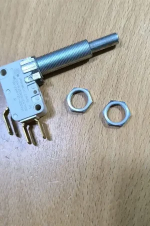 Últimas Unidades INTERRUPTOR PUERTA HORNO DOBRA, 16A, 250 V, 1 CONTACTO CONMUTADO, A25237