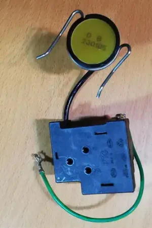 RELE ARRANQUE COMPRESOR LC100CY, ARRANCADOR COMPRESOR 1/4 CV, R600, LC100CY1/4MF/B60-105/TYQZ-303/DONP, 32030940 Envío Exprés