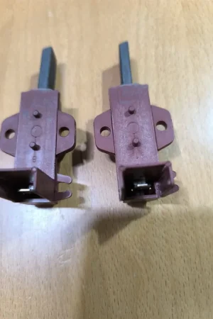 Precio Económico ESCOBILLAS MOTOR LAVADORA, DAEWOO, LG, INDESIT, BEKO, 5X12,5X32MM, TERMINAL 6,3MM, RECAMBIO ORIGINAL, C00196539