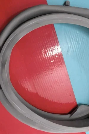 Mejor Precio GOMA PUERTA LAVADORA ARISTON, INDESIT, AQUALIS 8 KG, LADO CUBA 400MM, LADO MUEBLE 370MM, CON TETON SIN IRIS, 100430036