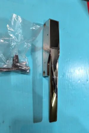 CIERRE PUERTA HORNO DOBRA DERECHO/IZQUIERDO, CON NARIZ CIERRE, LARGO 255/150MM, ANCHO 30MM, AGUJEROS AMARRE 130MM, DIAMETRO 6MM, 049937 Stock Limitado