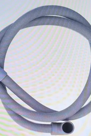 TUBO DESAGUE LAVADORA LAVAVAJILLAS ACODADO, 20/30MM, 1900MM,1490062194 | Indesit Oferta