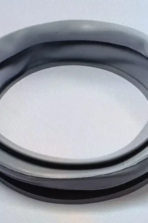Stock Limitado GOMA PUERTA LAVADORA INDESIT, SIN IRIS, 3 AGUJEROS,482000070825