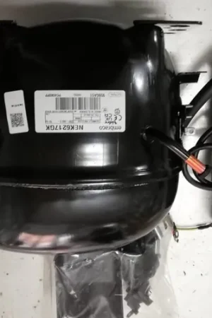 Última Versión COMPRESOR FRIGORIFICO R404A, 5/8CV, 220V, NEK6217GK