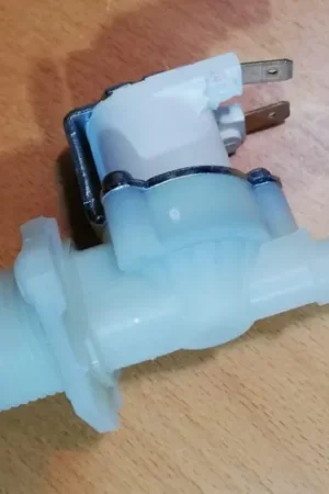 ELECTROVALVULA24 V DC 180ª UNA VIA, SALIDA 11,5MM, ENTRADA 3/4,370547 Precio De Fábrica