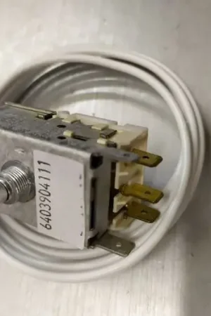 Últimas Unidades TERMOSTATO FRIGORIFICO BALAY, CON PARO, 3 CABLES, 2 PUERTA, CAPILAR 1500MM, -28 +3 ºC,6403904111