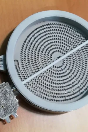 Última Oportunidad PLACA VITROCERÁMICA UNIVERSAL, 1200W, 220V, DIAMETRO,160MM, CON CALOR RESIDUAL, 481231018887, 40CU1004 | Balay