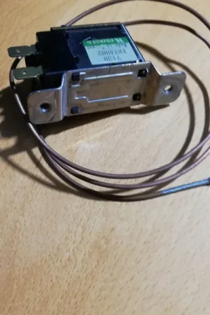 TERMOSTATO DESHUIMIDIFICADOR ANTIHIELO, TROIA, LONGITUD CAPILAR 700MM, 401324 Última Oportunidad