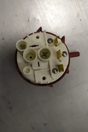 PRESOSTATO LAVAVAJILLAS INDUSTRIAL, DIAMETRO 58 MM, SALIDA HORIZONTAL, 130 MM AGUA,7982 | SAMMIC Oferta Limitada